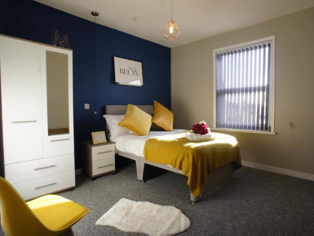Cinderbank DY2 1 bed in a house share to rent £515 pcm £119 pw