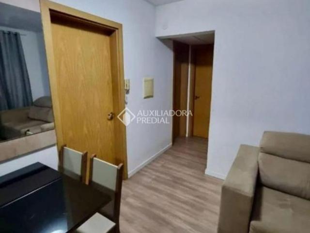 CINE BRASIL. Ótimo apartamento