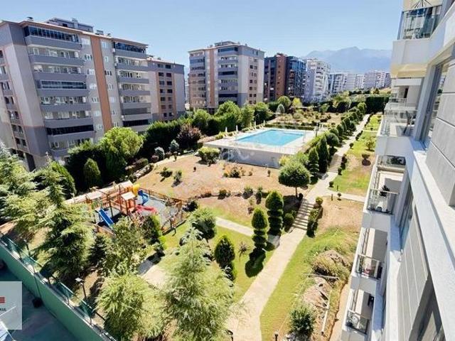 Cinkaya Bulvarı Egeparkta 210 M² Peyzaj Cepheli 4+1 Kiralık