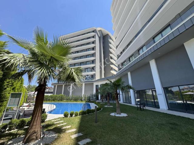 Cinkaya Towers'da Ultra Lüks Geniş Daire!