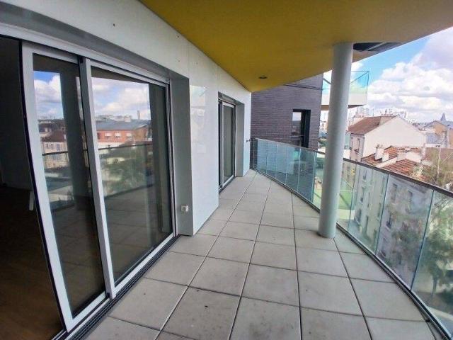 Cinq PiÃ¨ces + terrasse + balcon