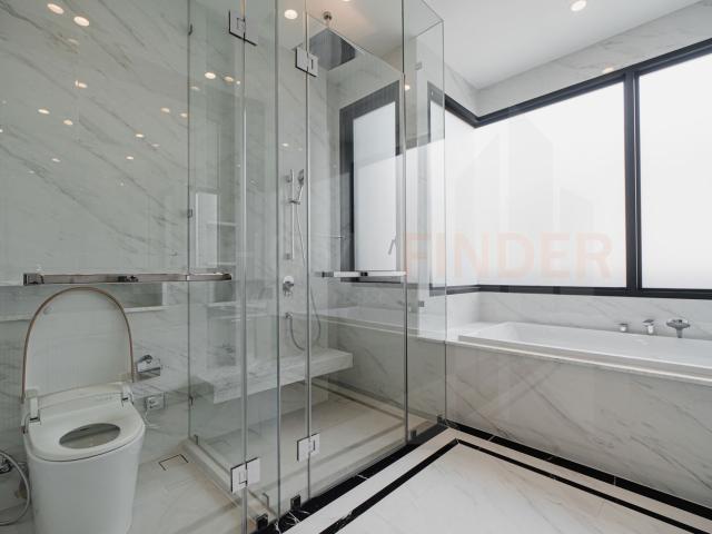 CINQ ROYAL Krungthep Kreetha 5 bedrooms, for sale