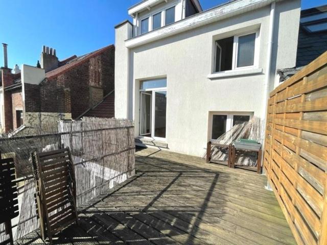 Cinquantenaire! Appartement NON MEUBLE 1 chambre avec une grande terrasse