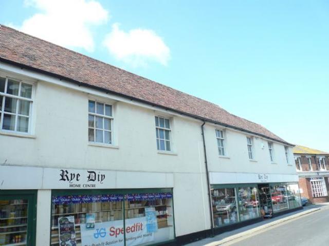 Cinque Ports Street, Rye TN31, 2 bed flat to rent, £900 pcm | PrimeLocation