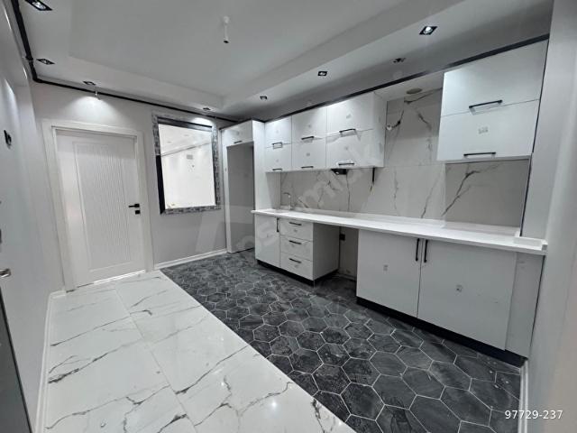 CIBIROĞLU ŞEHİR HASTANESİ YAKINI GENİŞ 2+0 SATILIK DAİRE