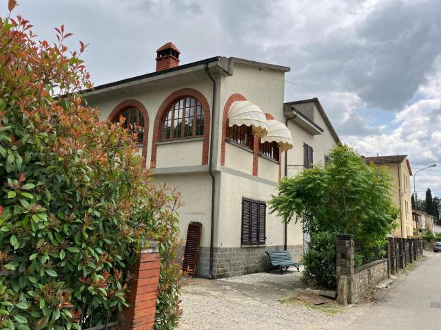 CICOGNA 7 vani 180mq