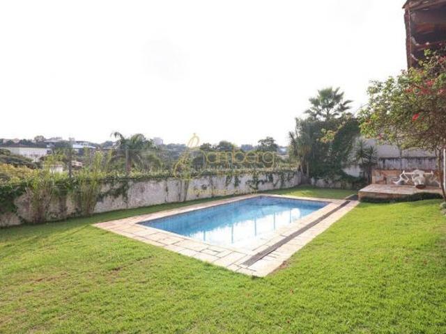 Cidade Jardim otima casa com 4 Quartos/2 suítes, 700 m2 de terreno. Confira!
