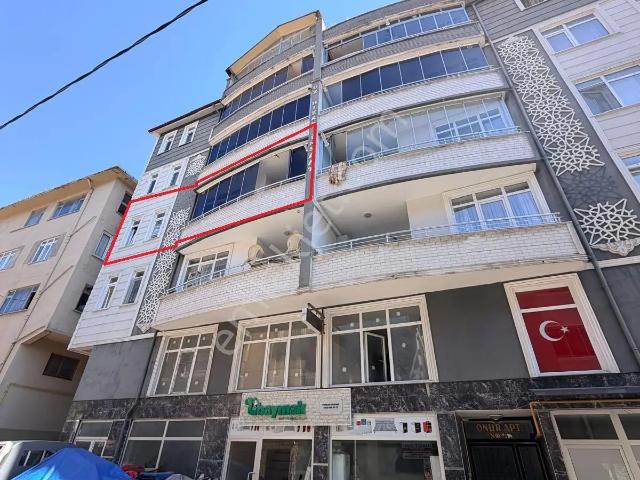 Cide Demirtaş Emlaktan Çarşı İçinde Satılık 2+1 Daire