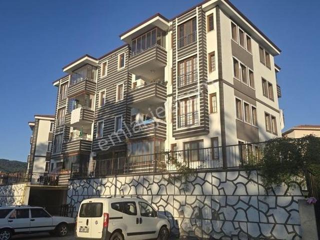 Cide İlkim Emlak'tan Çarşı Merkezde Satılık 3+1
