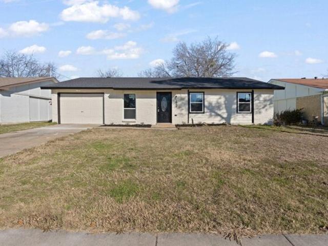 Cielo Vista Dr, Grand Prairie, Home For Sale