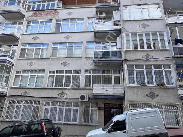 Ciftlik Mahallesinde İci Temiz Satılık Daire