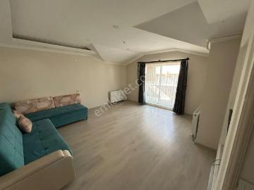 Cihan Emlaktan Eşyalı Satılık İhsaniyede Havuzlu 1+1 Daire