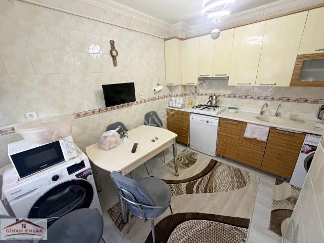 Cihandan Estergon Cadde Yakınında Kök Tapuya Uygun 3+1 Daire