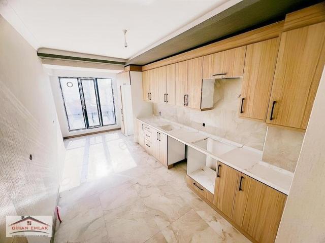 Cihandan Kalaballı, Demirdağ Cad Yakını Sıfır Satlık 3+1 Daire