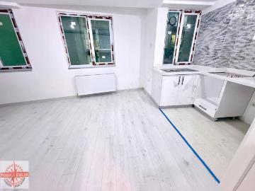 Cihangir Yenibina'da 1+1 Kiralık Daire 45m² Net