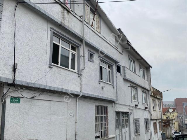Cihangir Emlaktan Beyazıtta Satılık 5 Daire 2 Dükkan