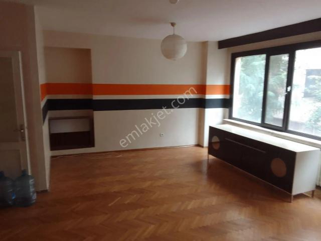 Cihangirde Kiralık 3+1 Daire