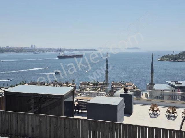 Cihangir'de Panoramik Deniz Manzaralı Kiralık Daire