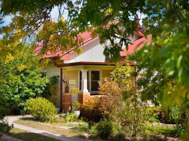 CIRCA 1900S FEDERATION CHARACTER IN THE HEART OF DAYLESFORD