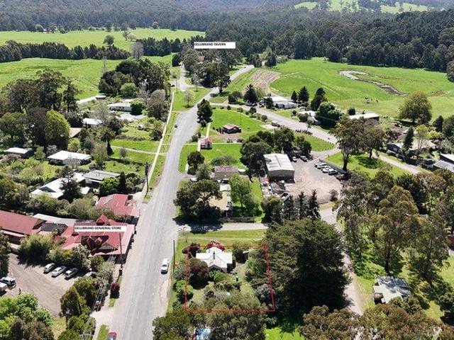 Circa 1911 Railway Stationmaster's Residence Rich in History, Endless in Potential