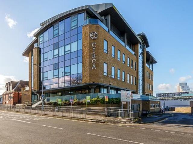 Circa, The Ring, Bracknell RG12, 1 bed flat to rent, £1,200 pcm | PrimeLocation