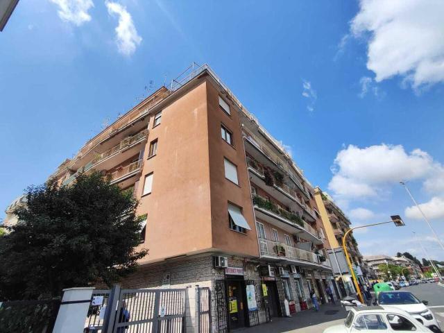 Circonvallazione Aurelia 129 quadrilocale 200mq