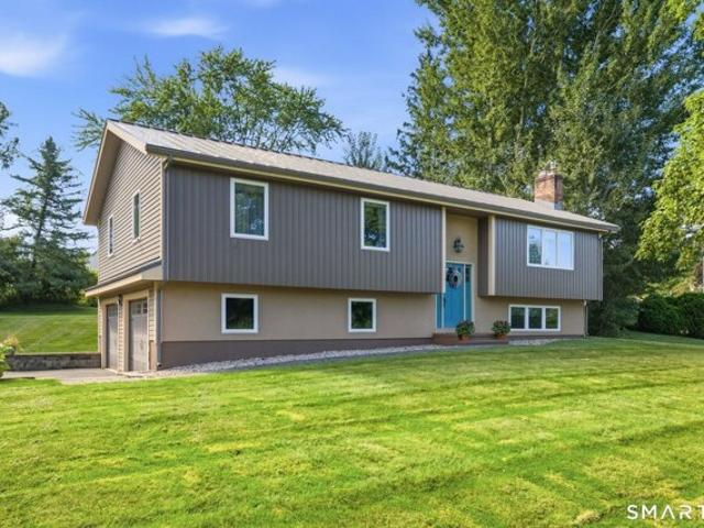 Circlewood Dr, Berlin, Home For Sale