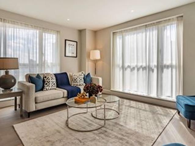 Circus Apartments Apartment 45 39 Apartment 45 Westferry Circus London 2622384