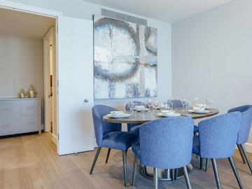Circus Apartments E14 8RW