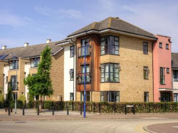 Circus Drive, Cambridge 2 bed flat to rent £1,550 pcm £358 pw