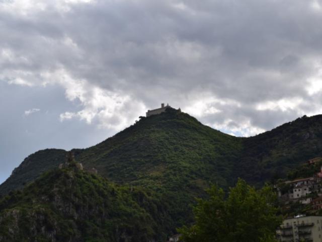 Cis Servizi: Progettazione, Immobiliare, Costruzione, Finanziaria