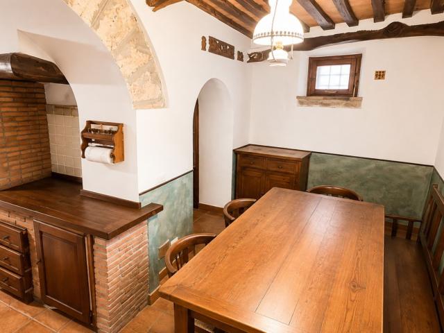 Cis Servizi: Progettazione, Immobiliare, Costruzione, Finanziaria