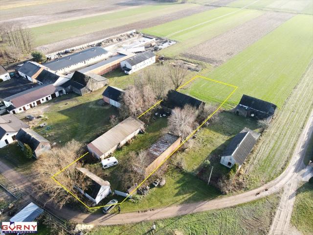 Dom z dużym potencjałem na 2300 m² w Cisowej zapraszam
