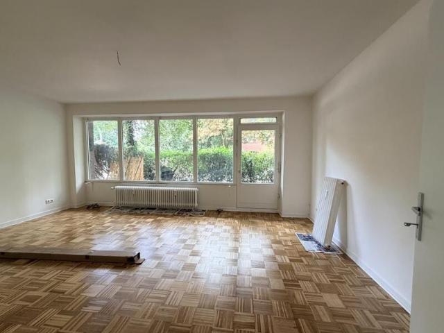 City Nahe, komplett modernisierte 2 Zimmer Wohnung mit Terrasse in Ahrensburg