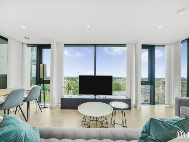 City North Place London N4 2 bed apartment to rent £3,100 pcm £715 pw