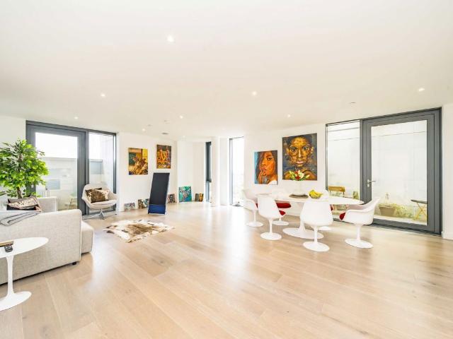 City North Place, London N4, 3 bed flat to rent, £4,000 pcm | PrimeLocation