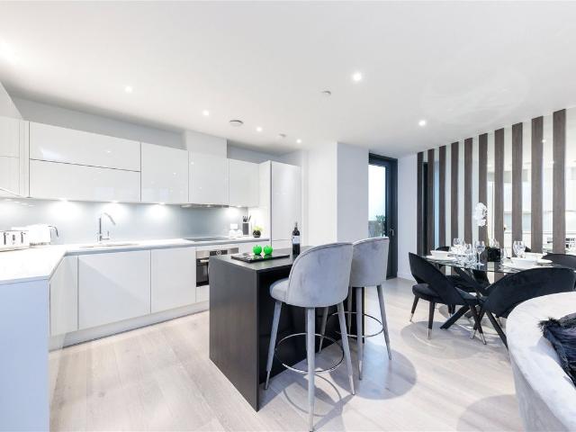 City North West Tower, 9 Goodwin Street N4, 1 bed flat to rent, £2,600 pcm | PrimeLocation