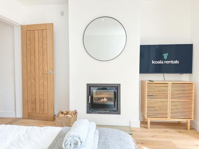 City Of Canterbury CT1, 1 bed flat to rent, £2,379 pcm | PrimeLocation