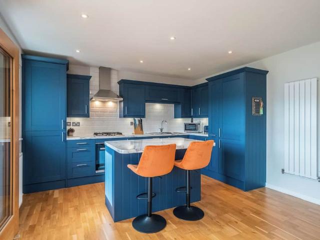 City of Edinburgh, EH14 1SE, United Kingdom | 2 bed apartment for rent #165689425 | Rentberry