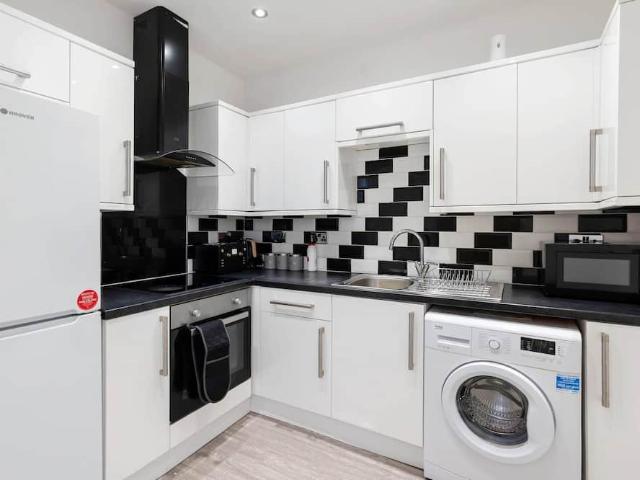 City of Edinburgh, EH15 1AP, United Kingdom | 2 bed apartment for rent #166224789 | Rentberry