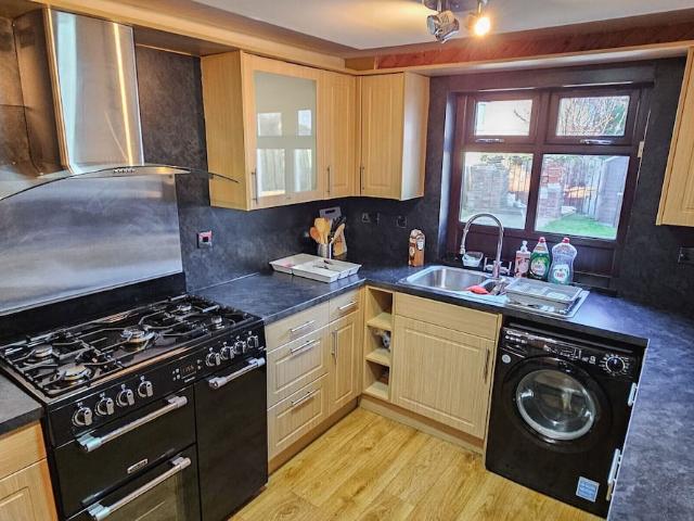 City of Edinburgh, EH15 3LE, United Kingdom | 9 bed house for rent #147366358 | Rentberry