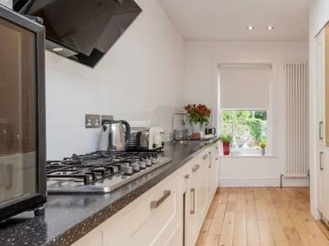 City of Edinburgh, EH15 3PX, United Kingdom | 5 bed house for rent #96942680 | Rentberry