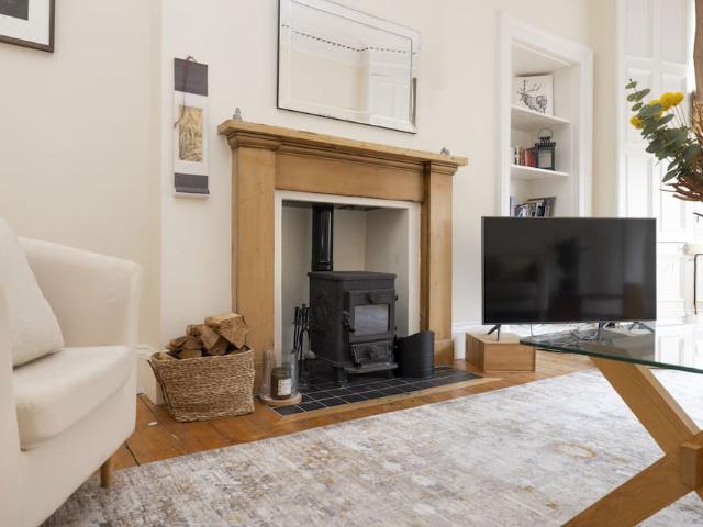 City of Edinburgh, EH10 4DF, United Kingdom | 1 bed apartment for rent #152279982 | Rentberry