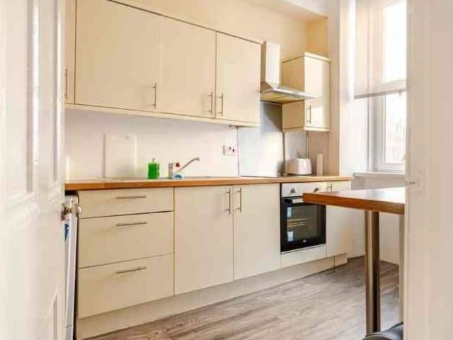 City of Edinburgh, EH11 2AH, United Kingdom | 3 bed apartment for rent #150236051 | Rentberry