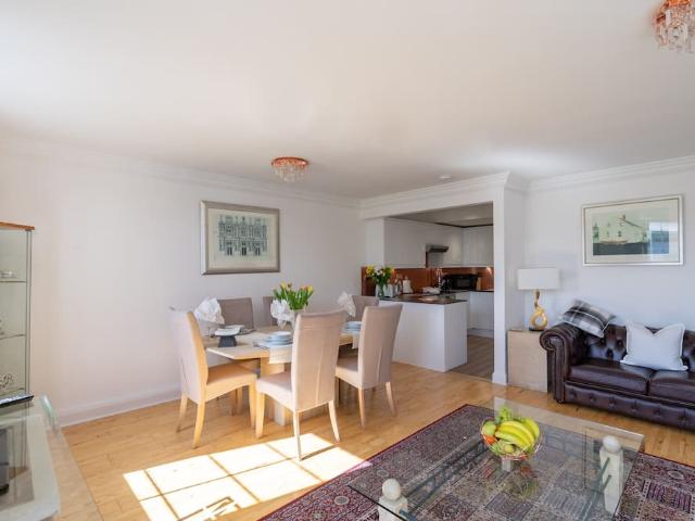 City of Edinburgh, EH11 2AT, United Kingdom | 4 bed apartment for rent #95605291 | Rentberry