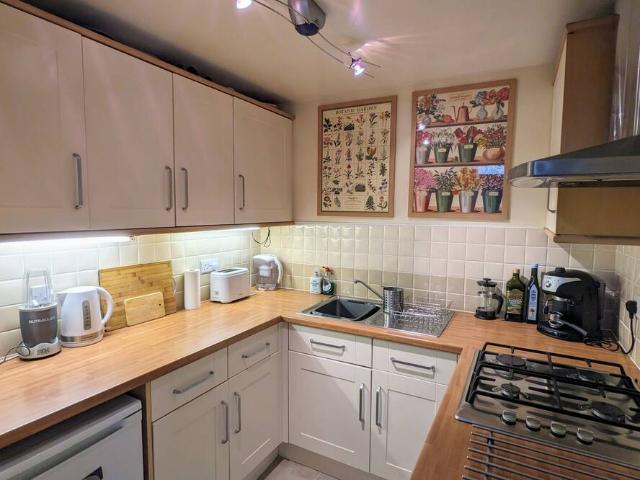 City of Edinburgh, EH11 2DG, United Kingdom | 2 bed apartment for rent #96482485 | Rentberry