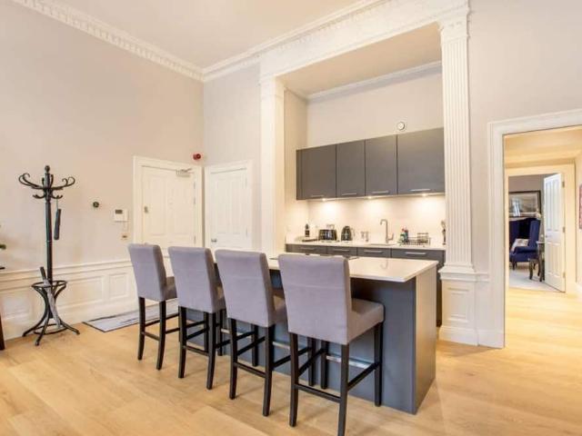 City of Edinburgh, EH1 3EN, United Kingdom | 1 bed apartment for rent #96232039 | Rentberry