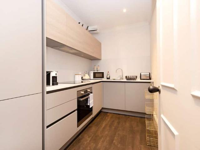 City of Edinburgh, EH1 1BS, United Kingdom | 4 bed apartment for rent #95891666 | Rentberry