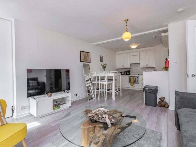City of Edinburgh, EH1 1PB, United Kingdom | 1 bed apartment for rent #95643189 | Rentberry