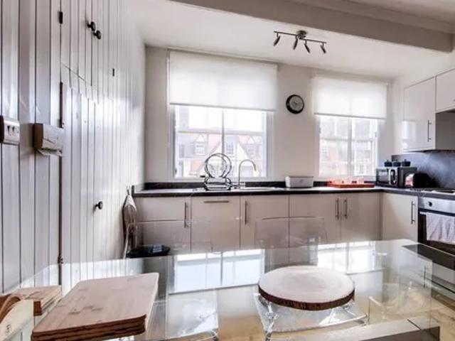 City of Edinburgh, EH1 2NT, United Kingdom | 2 bed apartment for rent #100563708 | Rentberry
